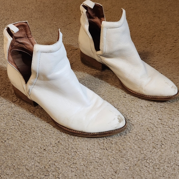 Jeffery Campbell Women's White Ankle Boots Muskrat Size 6 - Picture 3 of 6